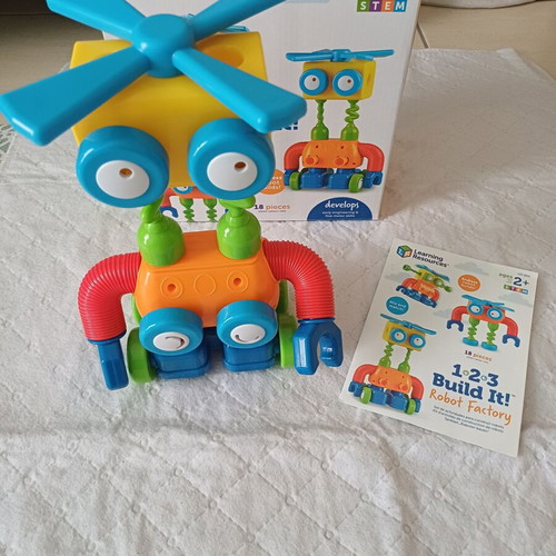 Learning Resources 1-2-3 Build It! Robot Factory educational toy like new for 2+ years