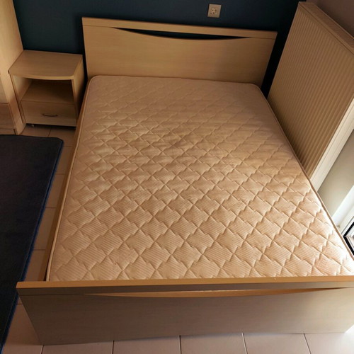 Double bed 1.50x2.00m with Candia Strom mattress 1.40x1.90m and nightstand like new