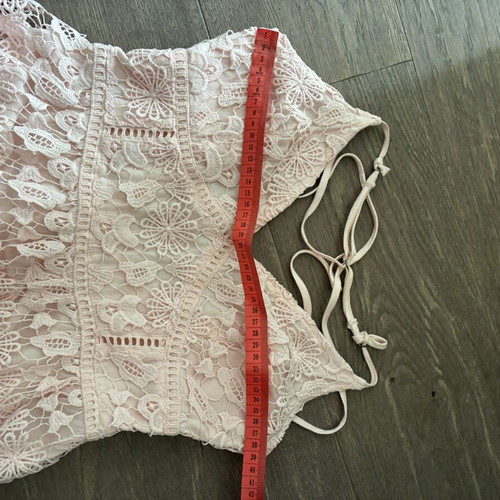 Hollister lace dress pink, like new