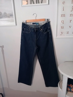 Denim Jean Chris like new, size M/L, blue