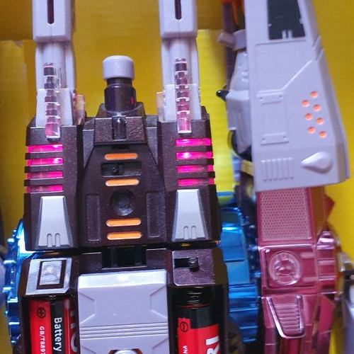 Transformers Beast Wars Transmetals 2 Optimal Optimus figure used with weapon and missiles