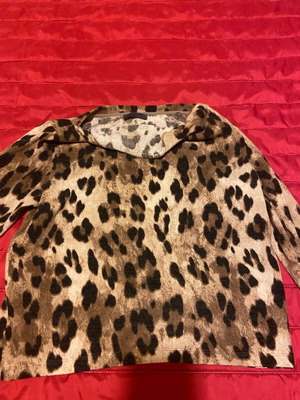 Leopard blouse new, size M