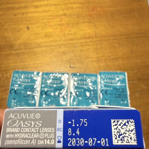 Acuvue Oasys Contact Lenses 1.75 Myopia Pack of 6 New