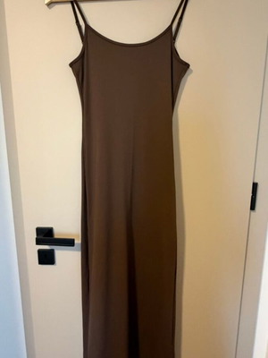 Pull & Bear brown elastic dress like new
