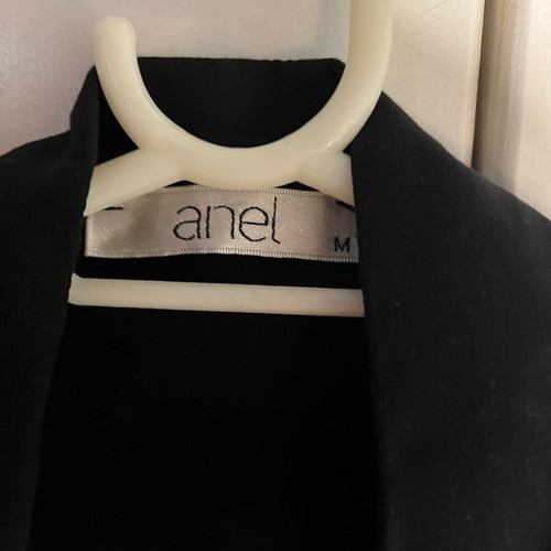 Anel sleeveless shirt black like new, size M