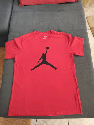 Jordan T-shirt Jump Man red size M like new