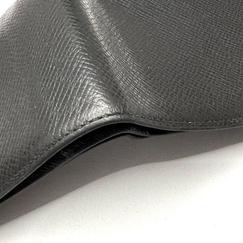 Louis Vuitton bi-fold wallet black used