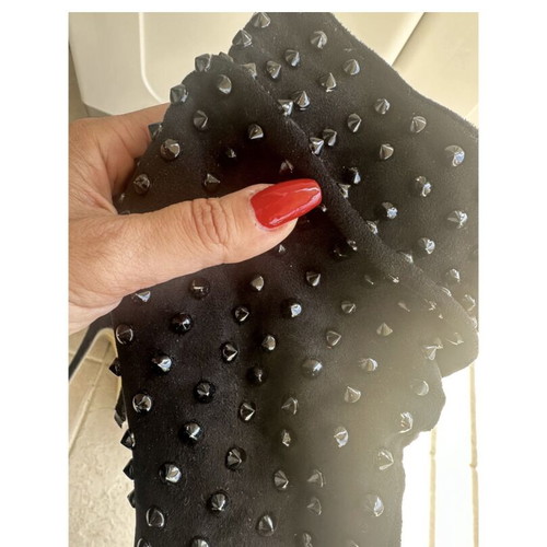 Boots with rhinestones used, black suede with studs