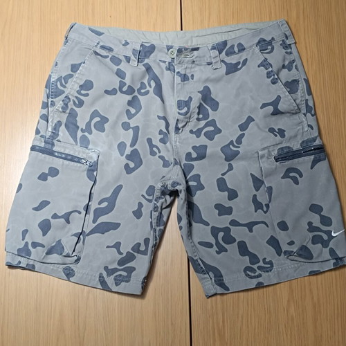 Nike Vintage Cargo Shorts Y2K The Athletic Dept. size Large 32 like new