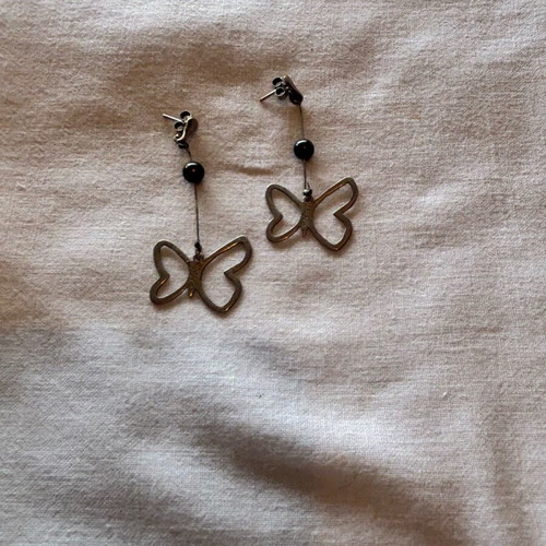 Butterfly earrings like new, metal silver Onar