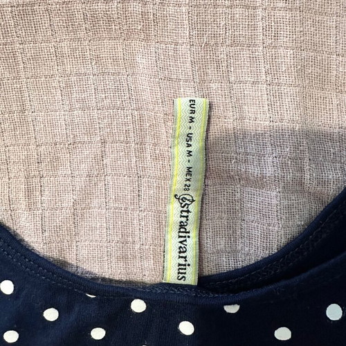 Stradivarius polka dot crop top, blue and white, size M