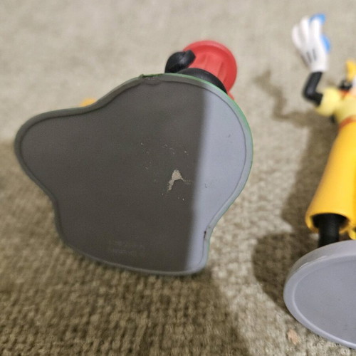 Disney Official figures Pluto and Clarabelle like new set