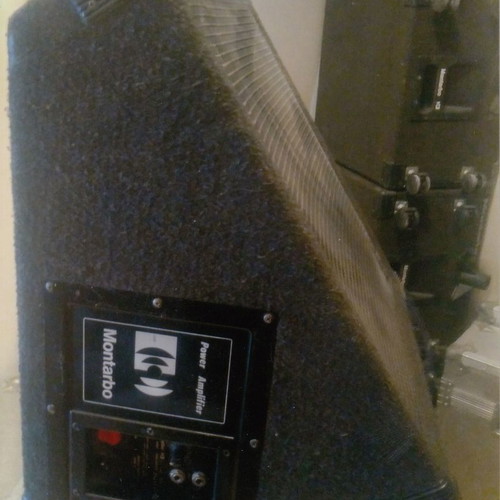 Montarbo Monitor powered speakers, set of 6, excellent condition