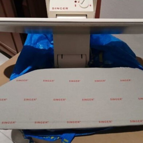 Singer Divina ironing press like new