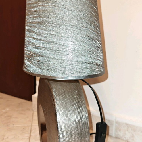 Table lamp used with silver shade