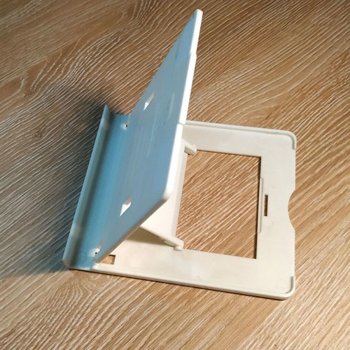 Plastic stand for tablet, iPad, mobile used, white, 5 positions