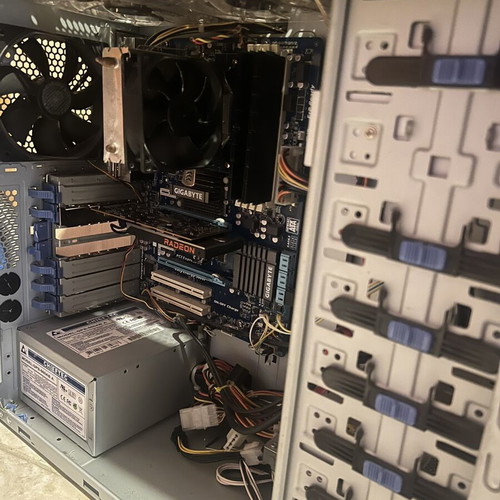 Low gaming PC with Radeon RX6400 graphics card