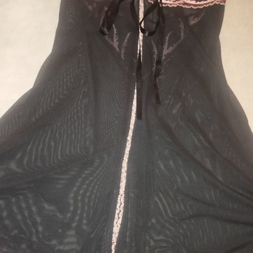 Lingerie sexy baby doll black, like new with pink and red details
