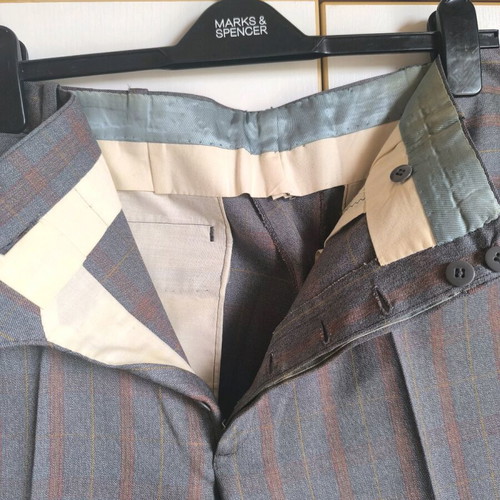 Handmade men's three-piece suit like new, gray