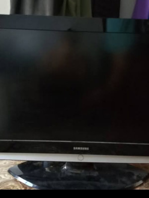 Samsung TV 37in used, HD Ready resolution, excellent picture and sound