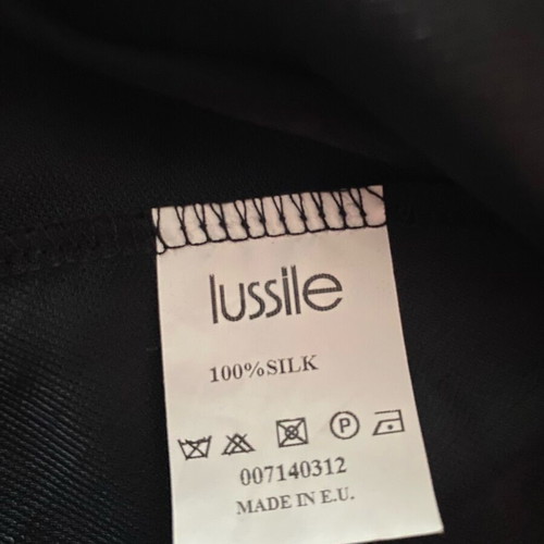Lussile sleeveless black top like new, size M