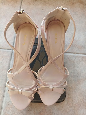Migato sandals size 38, nude beige, like new, medium heel