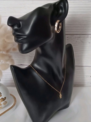 Χρυσά σκουλαρίκια ορείχαλκου με cubic zirconia και ανάγλυφο σχέδιο