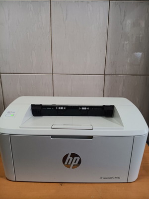 HP LaserJet Pro M15A Laser Printer like new, USB, toner 2000 pages