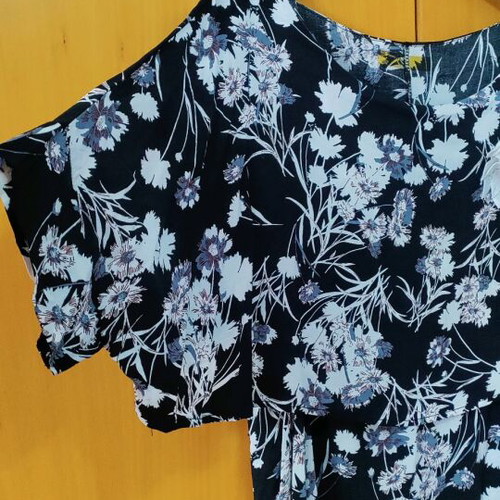 Floral dress new, size medium, black, 100% rayon