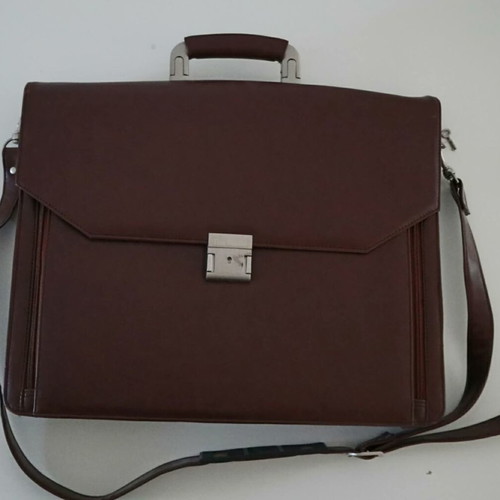 Leather Briefcase new, brown