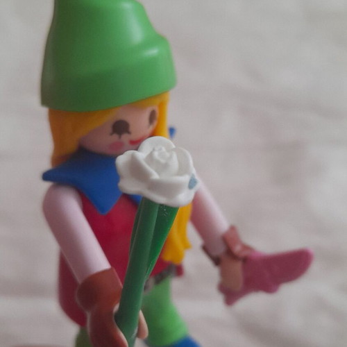 Playmobil girl dwarf gardener new with rose and pruning shears