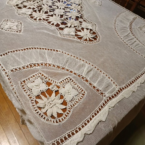Handmade antique tablecloth like new