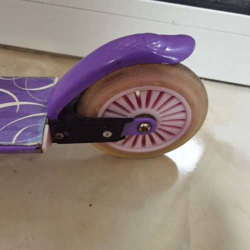 Children's scooter used, purple with 3 height levels