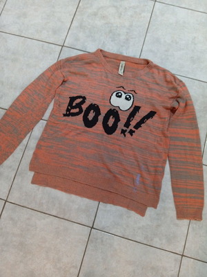 Pull&Bear sweater size L with paint marks