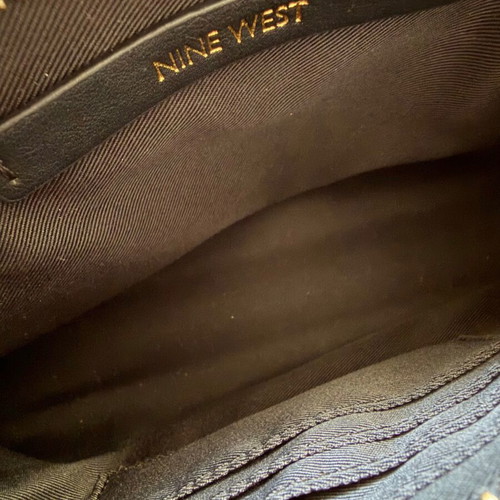 Nine West black clutch bag like new with pouch