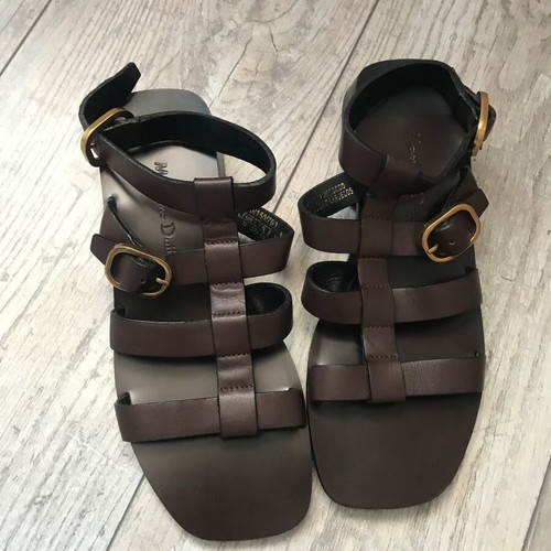 Massimo Dutti brown leather sandals size 37, brand new