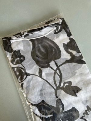 Women's scarf new, white and black