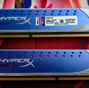 DDR3 RAM KINGSTON 1333  (2X2GB)  + ΔΩΡΟ CORSAIR 1600