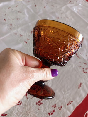 Vintage Amber glass tumbler with embossed patterns like new