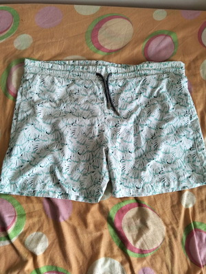 Μαγιό μέγεθος Large-Xl σαν καινούργιο, άσπρο και πράσινο