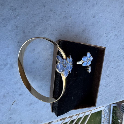 Jewelry set new, summer style with blue and gold flowers