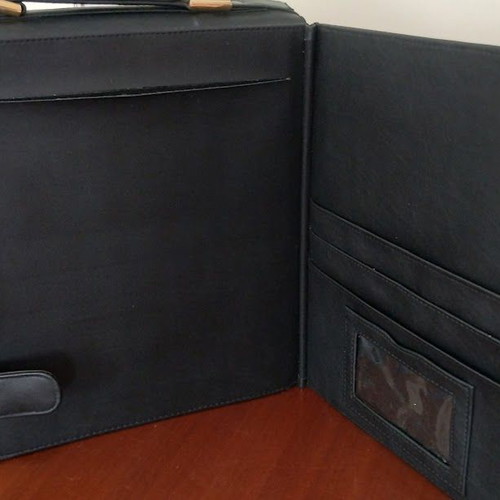 Hunter men's leather bag like new, black