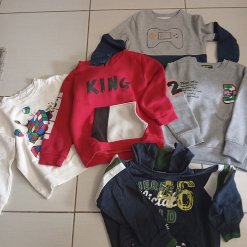 Boys' sweatshirts used, set of 5, ages 4-6