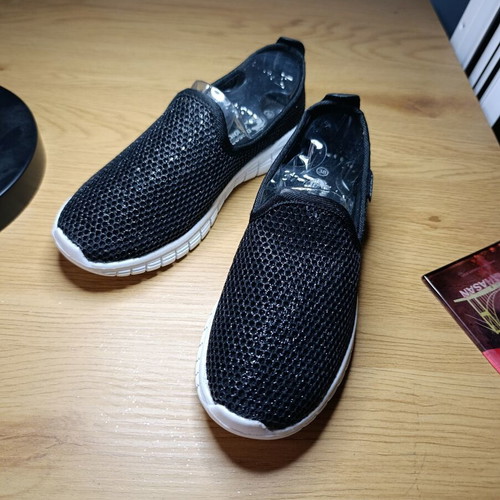 Aqua Track black slip-on shoes with glitter, size 38