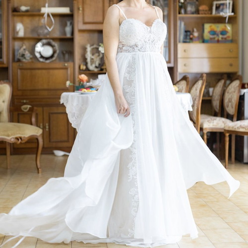 Pronovias Goblin Boho Chic wedding dress like new