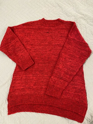 Women's warm pullover like new, one size, red