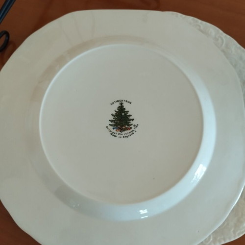 English porcelain plates set of two, new, 21×21 cm
