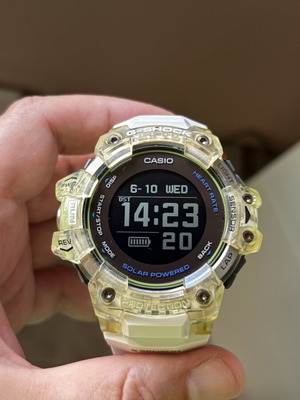 Casio GBD-H1000-7A9 smartwatch σαν καινούργιο, άσπρο, GPS και καρδιακός ρυθμός