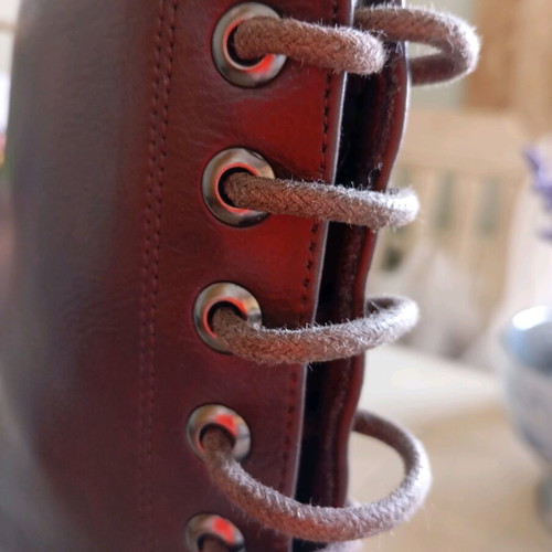 Brown ankle boots with laces and zipper size 38 like new