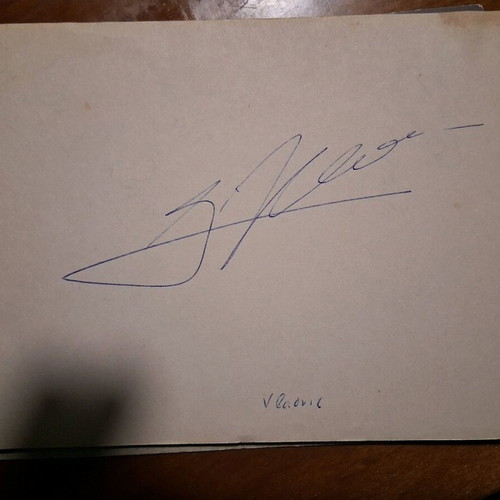 Handwritten autographs of Panathinaikos players used, authentic